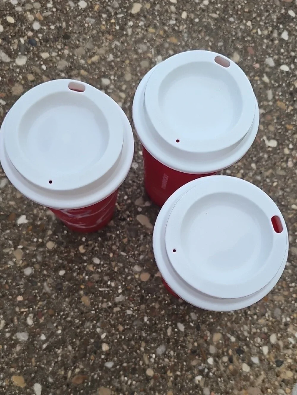 Starbucks Red Holiday Reusable Plastic Cups with Green Logo Set of 3 16 fl.oz